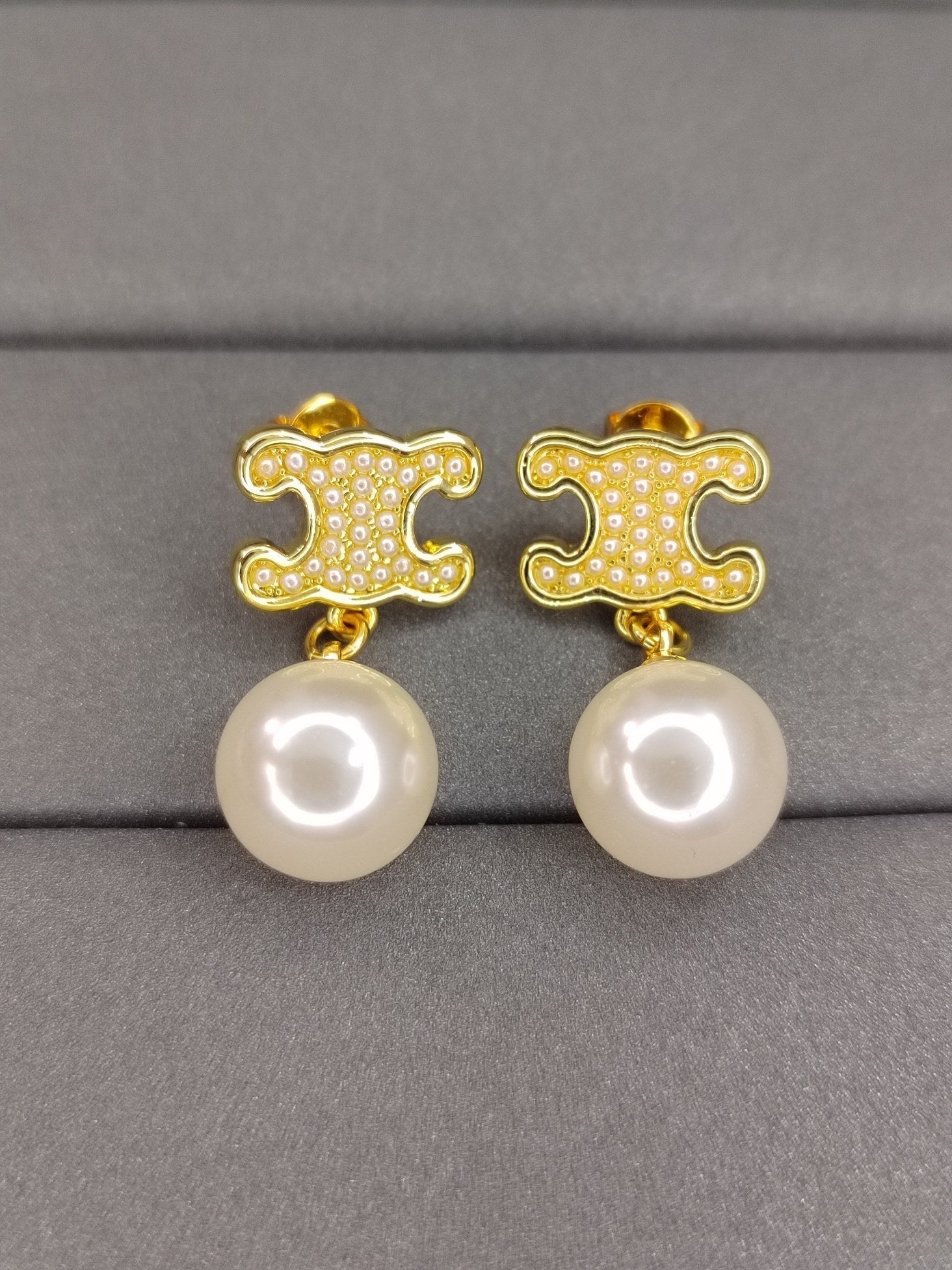 18K Celine Pearls Earrings