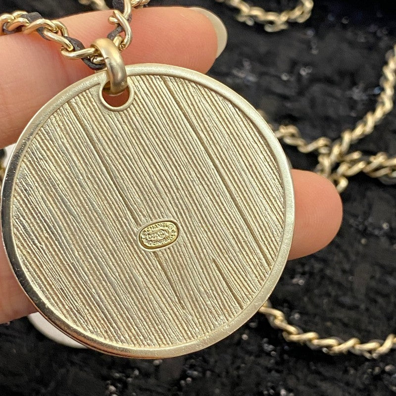 18K  Chanel 22S Vintage Necklace
